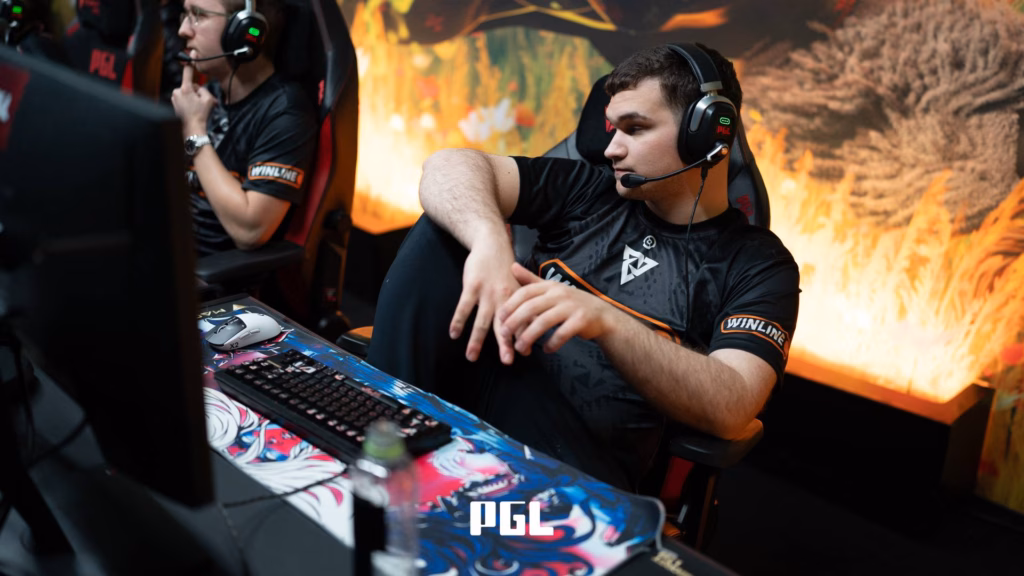 The photo features players from the Dota 2 team Tundra Esports - relaxes before a swiss stage match at the tournament PGL Wallachia S8.