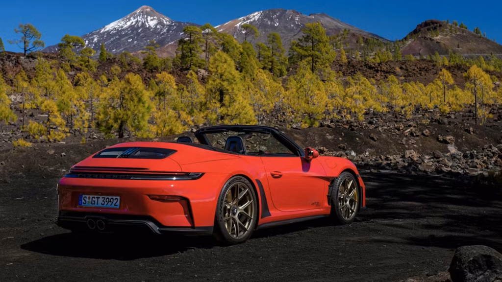 Wild Rift is getting its first collab with Porsche with a brand-new skin for Kai'Sa